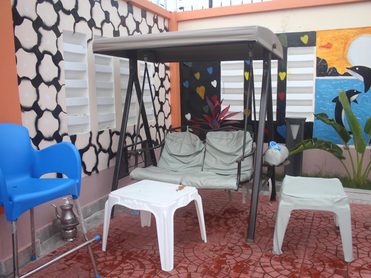 Jakicha Motel Дар ес Саалам Екстериор снимка