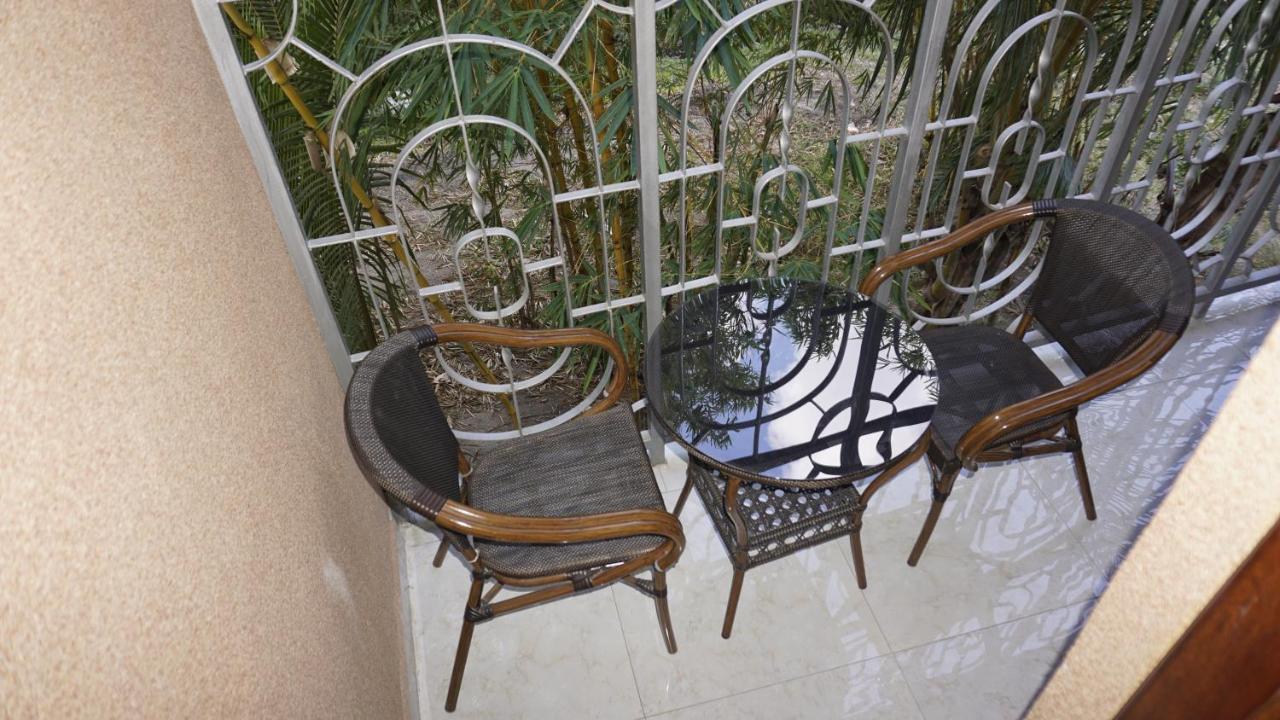 Jakicha Motel Дар ес Саалам Екстериор снимка
