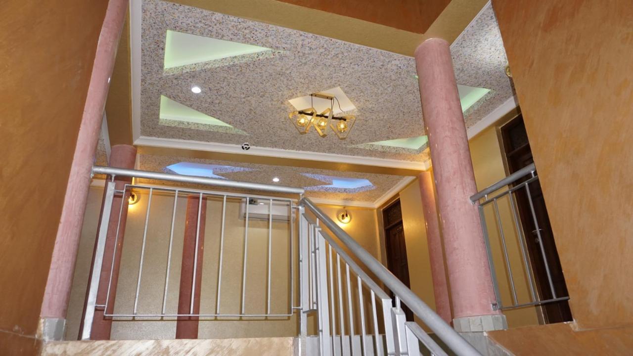 Jakicha Motel Дар ес Саалам Екстериор снимка