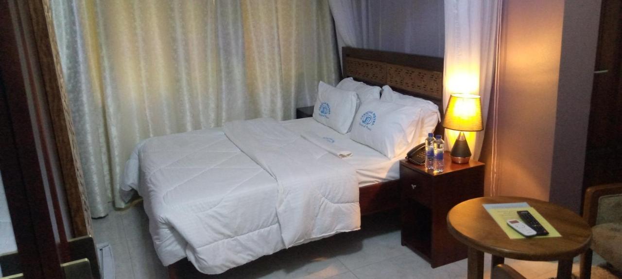Jakicha Motel Дар ес Саалам Екстериор снимка